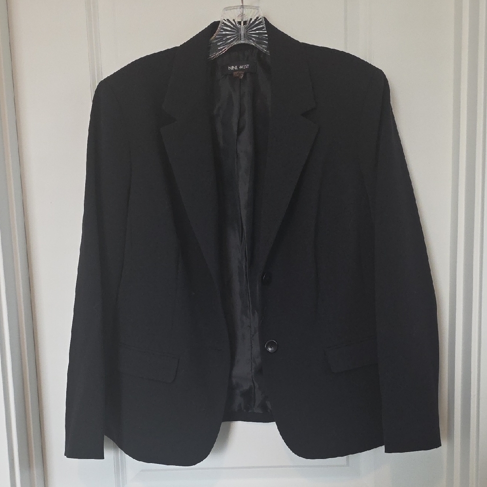 Nine West Women's Classic Black Suit Jacket - Picture 6 of 6
